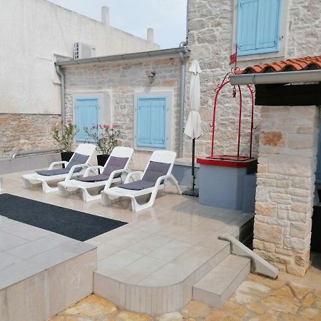 Holiday Home Peruški Eksteriør billede