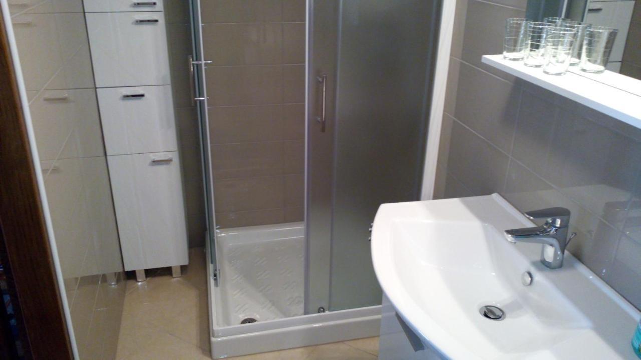 Holiday Home Peruški Eksteriør billede
