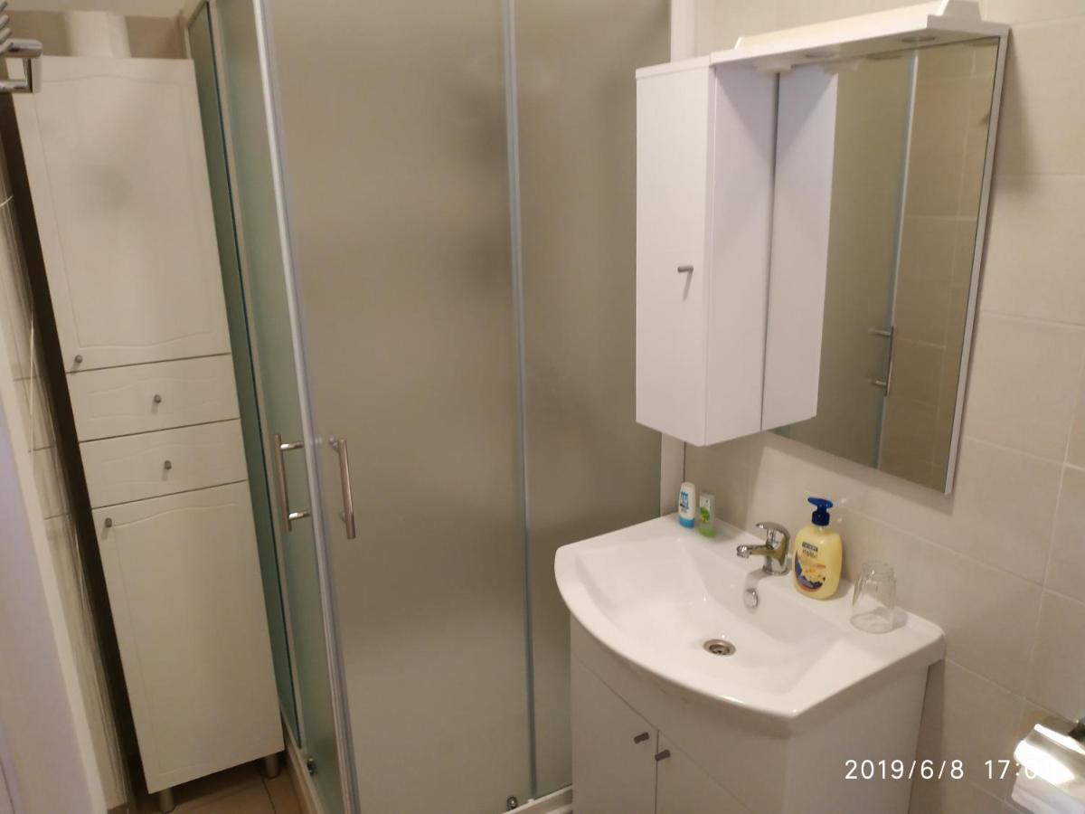 Holiday Home Peruški Eksteriør billede