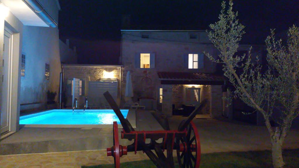 Holiday Home Peruški Værelse billede