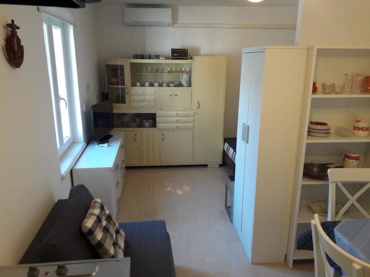 Holiday Home Peruški Eksteriør billede